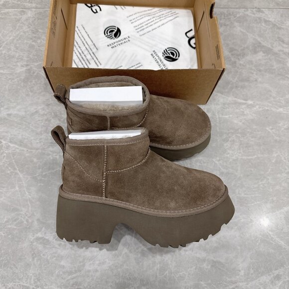 UGG Classic Ultra Mini New Heights Boot - Picture 1 of 8